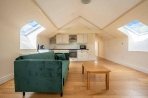 Charming 1-Bed loft in Caerleon, Newport